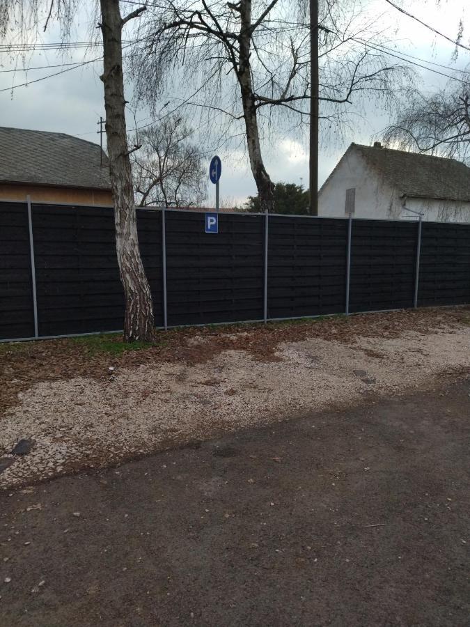 Valentin Apartman Makó Exterior foto